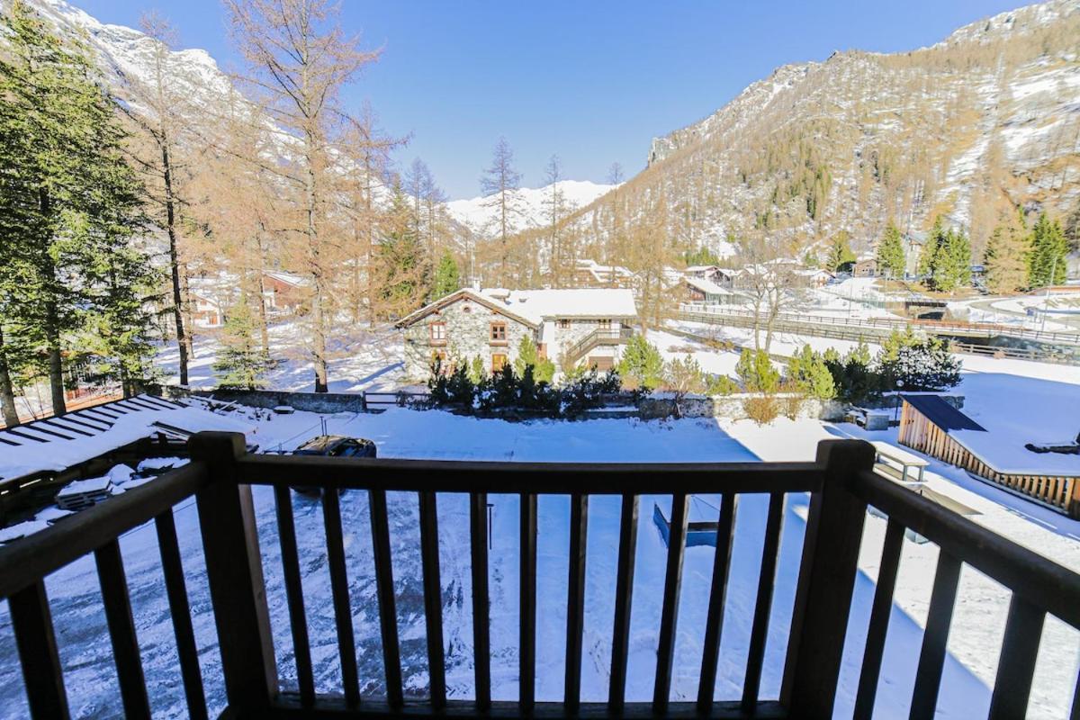Casa Dei Larici 300M From Piste Apartment Gressoney-La-Trinite Bagian luar foto
