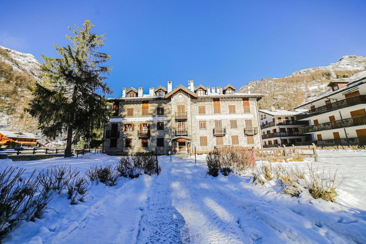 Casa Dei Larici 300M From Piste Apartment Gressoney-La-Trinite Bagian luar foto