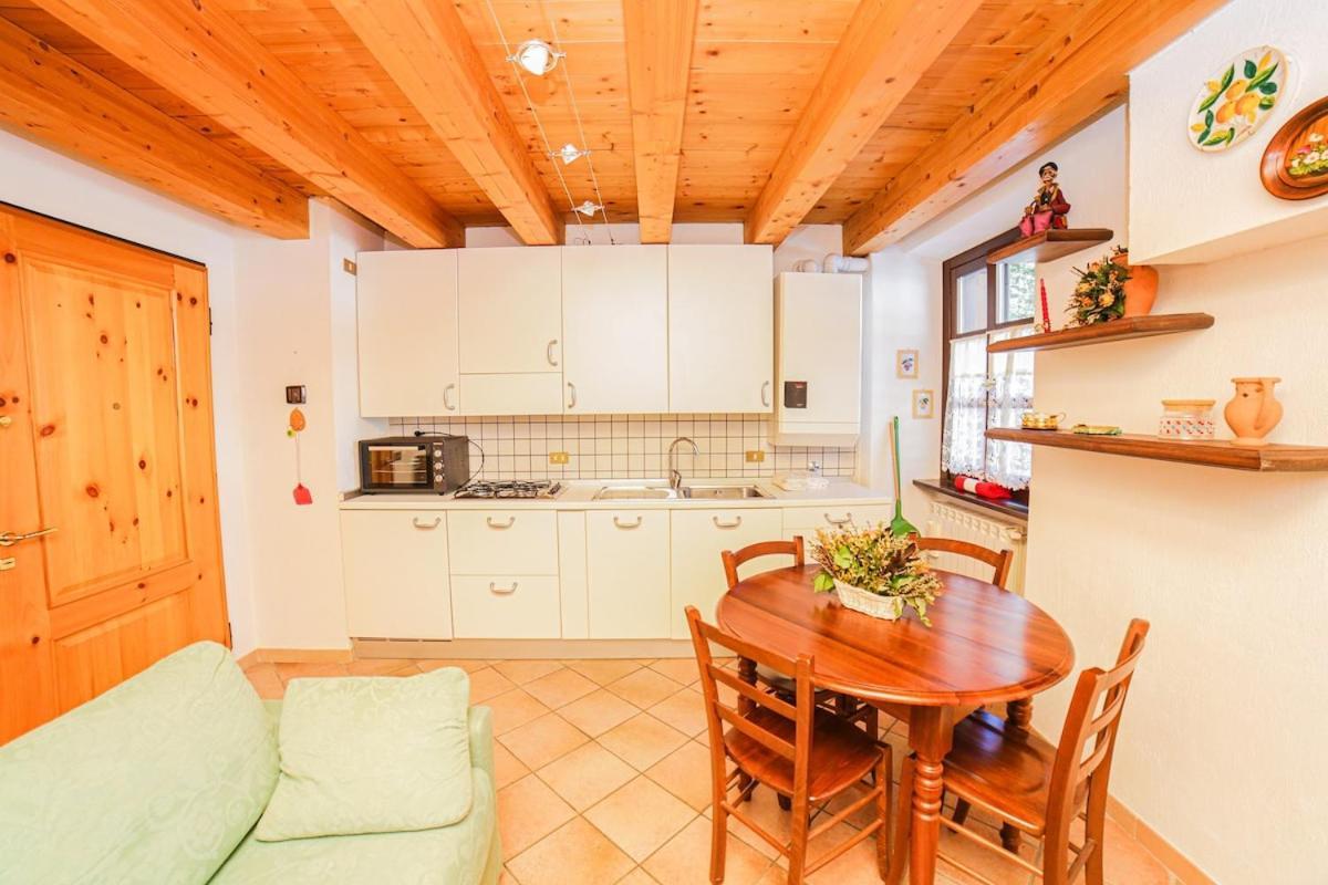 Casa Dei Larici 300M From Piste Apartment Gressoney-La-Trinite Bagian luar foto